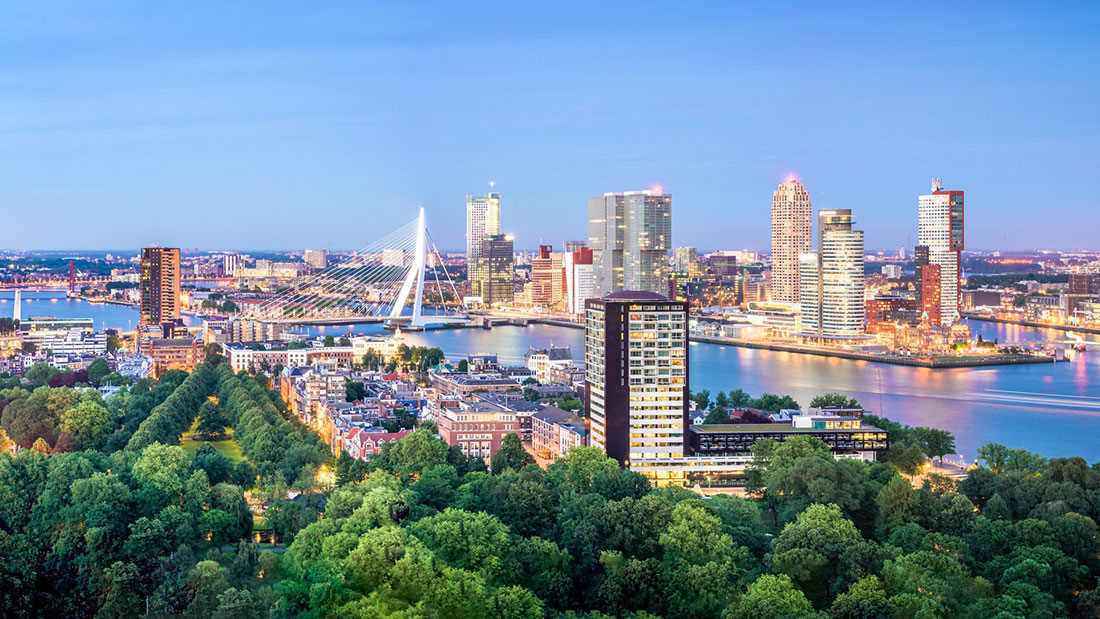Skyline von Rotterdam/Niederlande.