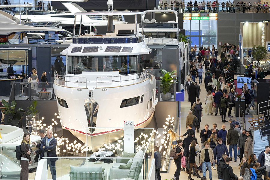 Namhafte Vertreter der Yachting Branche bei der boot Düsseldorf: Frauscher, Riva, Drettmann, Azuimut, Lürssen, Feadship, Poroli, Bavaria Versicherungen, etc.