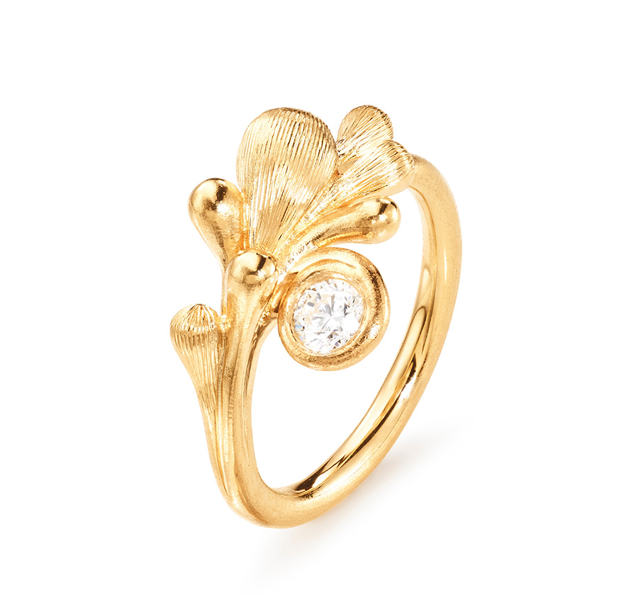 BOHO Ring: OLE LYNGGAARD COPENHAGEN www.olelynggaard.com Bild: © OLE LYNGGAARD COPENHAGEN