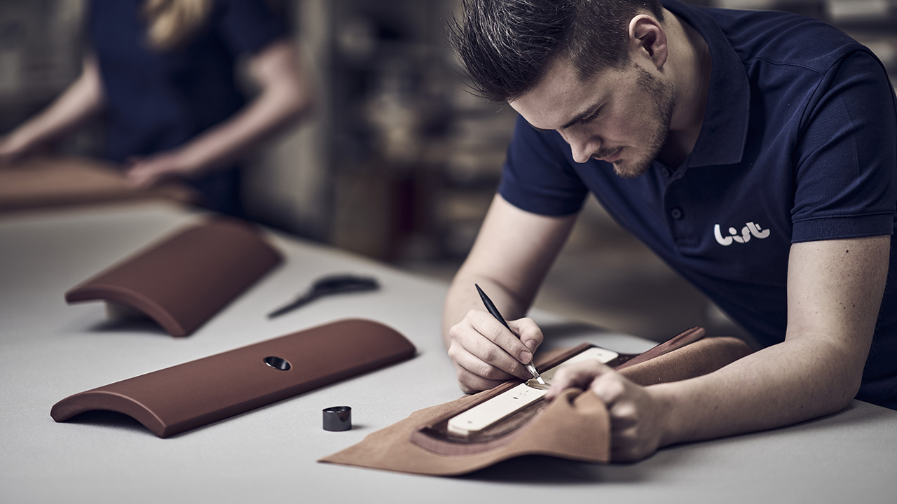 List General Contractor