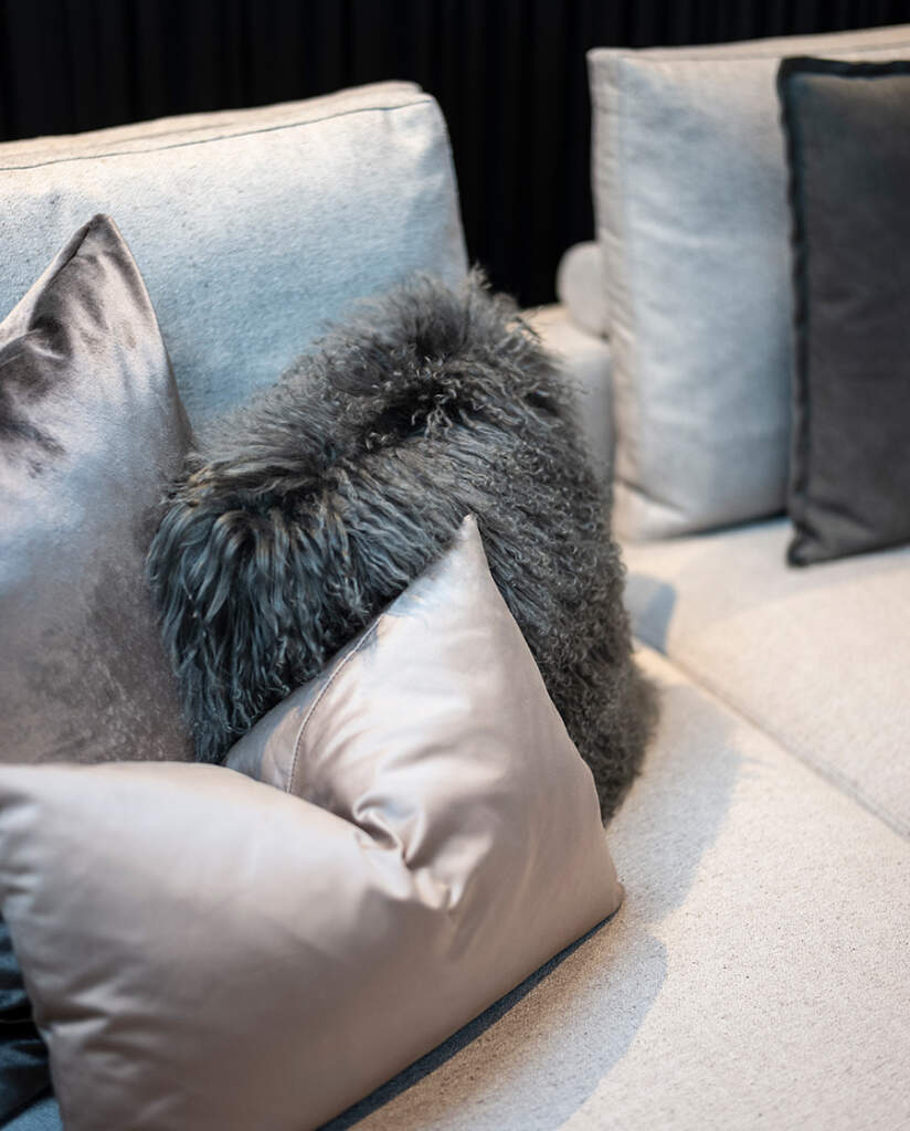 Pölster und Dekorstoffe by Wetscher Wohngalerien