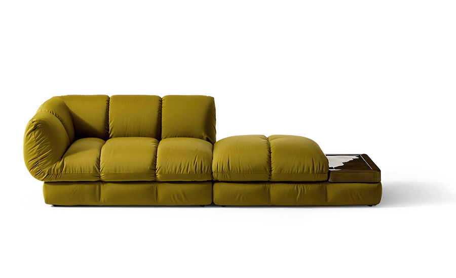 Einladend. Sofa „Ardys“ von Cassina Design: Patricia Urquiola www.cassina.com Foto: © Luca Merli