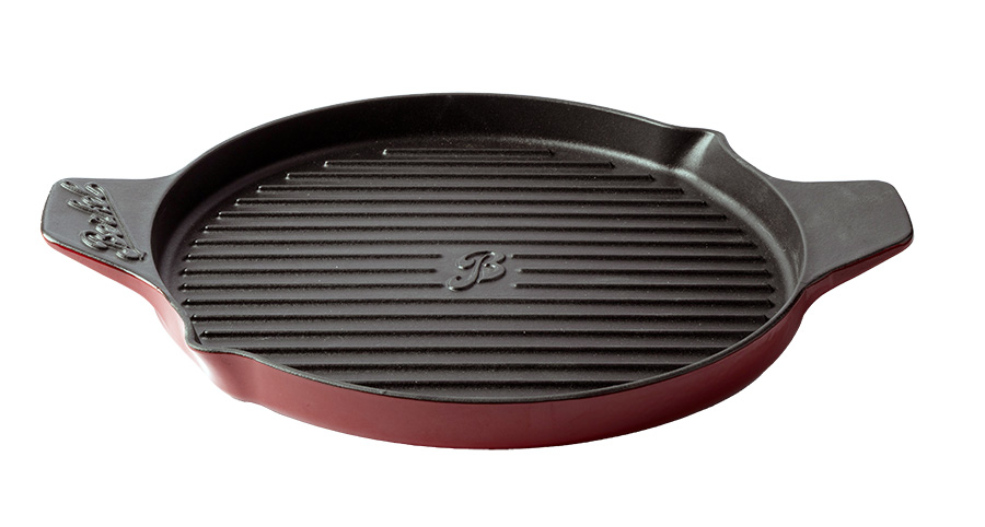 Funktional und vielseitig | Eine Grillpfanne, die vollständig aus Gusseisen gefertigt ist und ein gleichmäßiges, aromatisches Garen von Fleisch, Fisch und Gemüse gewährleistet. Dank einer Oberfläche, die für eine effiziente Wärmeübertragung ausgelegt ist, optimal für den Einsatz auf Induktionskochfeldern geeignet. | www.theberkelworld.com | Foto: © Berkel