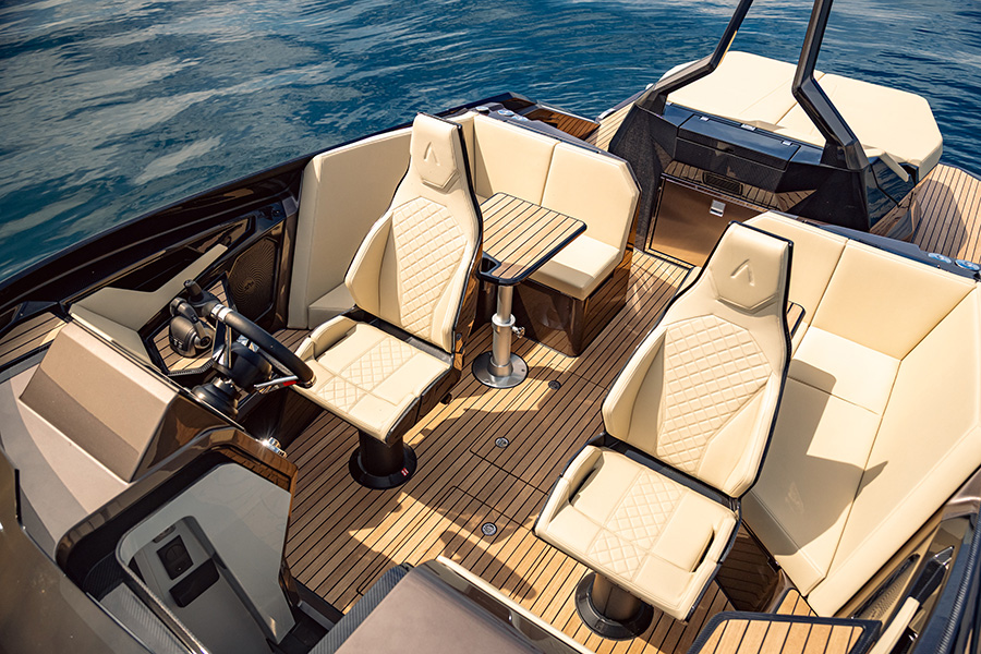 SAY Carbon Yachts traumhaftes Interior